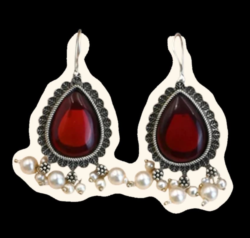 Drop motif earrings